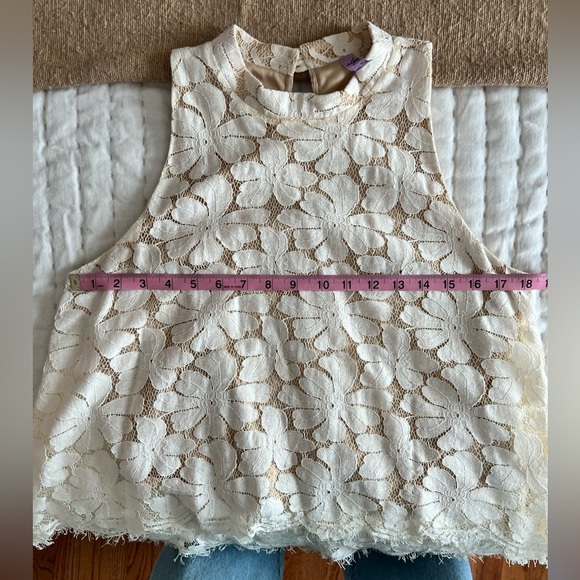 Anthropologie Alya - Floral Lace Halter Top - Size L - Picture 6 of 7